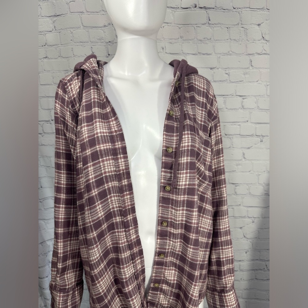 Purple plaid American Eagle button up